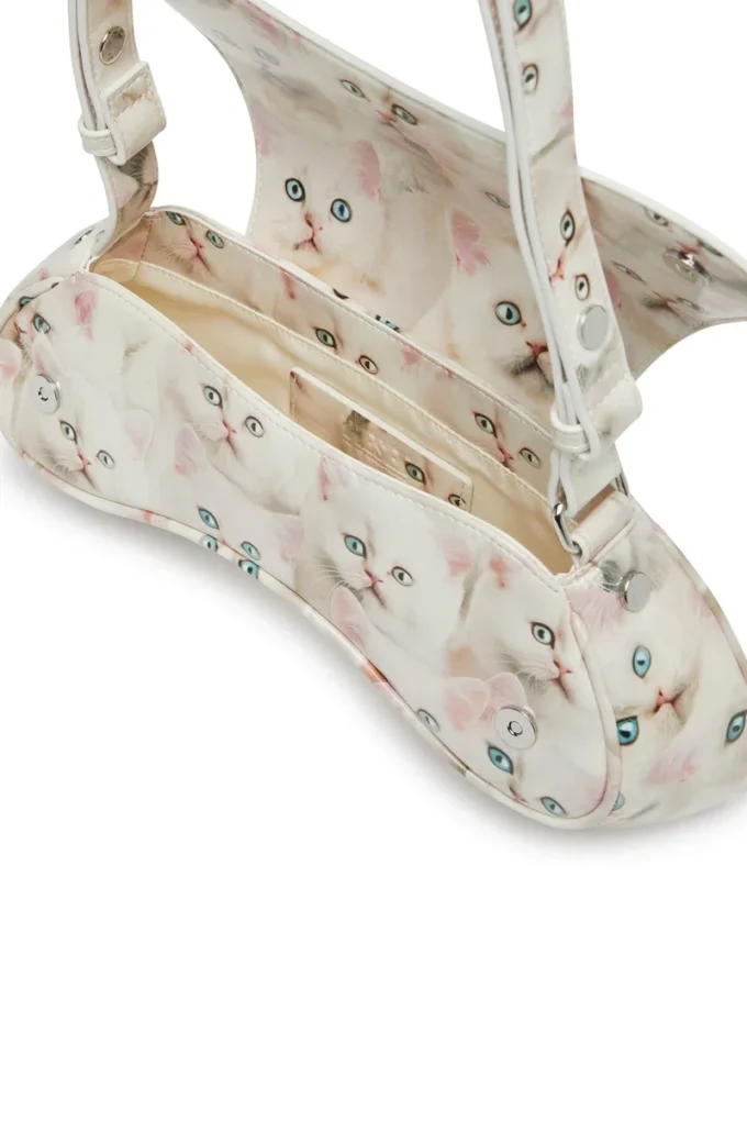 play crossbody Play-schoudertas van bedrukt glanzend PU