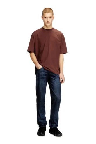 t-boggy-megoval-d T-shirt met maxi ovaal D-borduursel