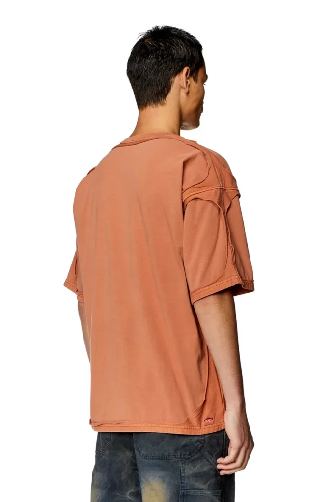t-boxt-dbl T-shirt met destroyed peel-off effect